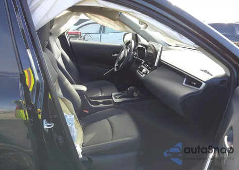 2026 Toyota Corolla Cross Xle from USA, damaged, VIN 7MUDAABG9TV160156